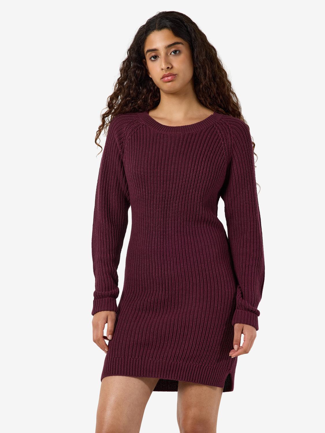 model_shot-front
